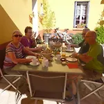 L'art De Vivre Bed & Breakfast Latour-de-France