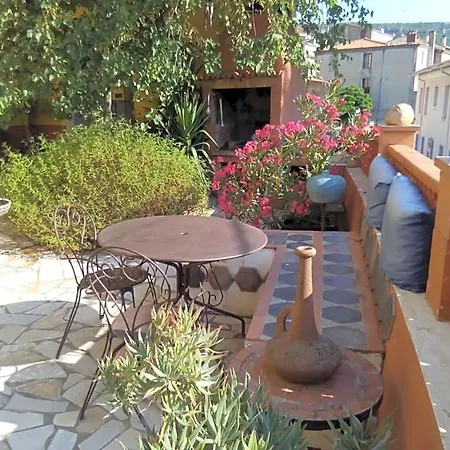 Bed & Breakfast L'art De Vivre 3*